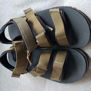 TEVA, Mens sandal , size 9